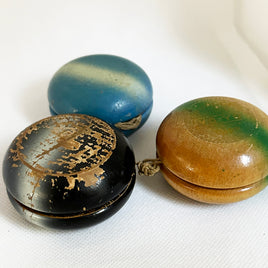 Lot Vintage Duncan Yo-yos. Mixed group in Fair condition. Neo, Wooden Tournament, Imperial