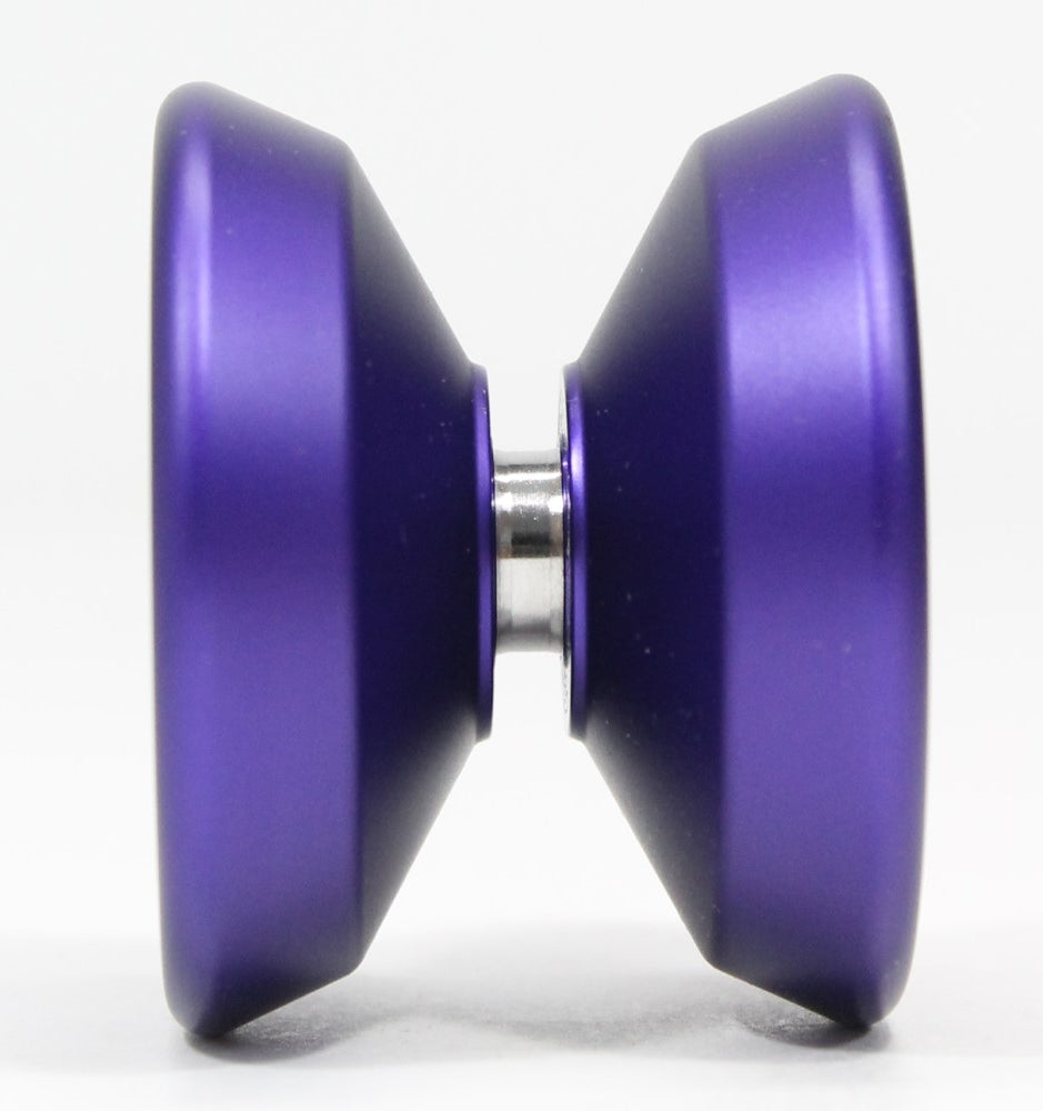 YoYoFactory Bettynova Yo-Yo - World Champion Betty Gallego Signature YoYo — view 4