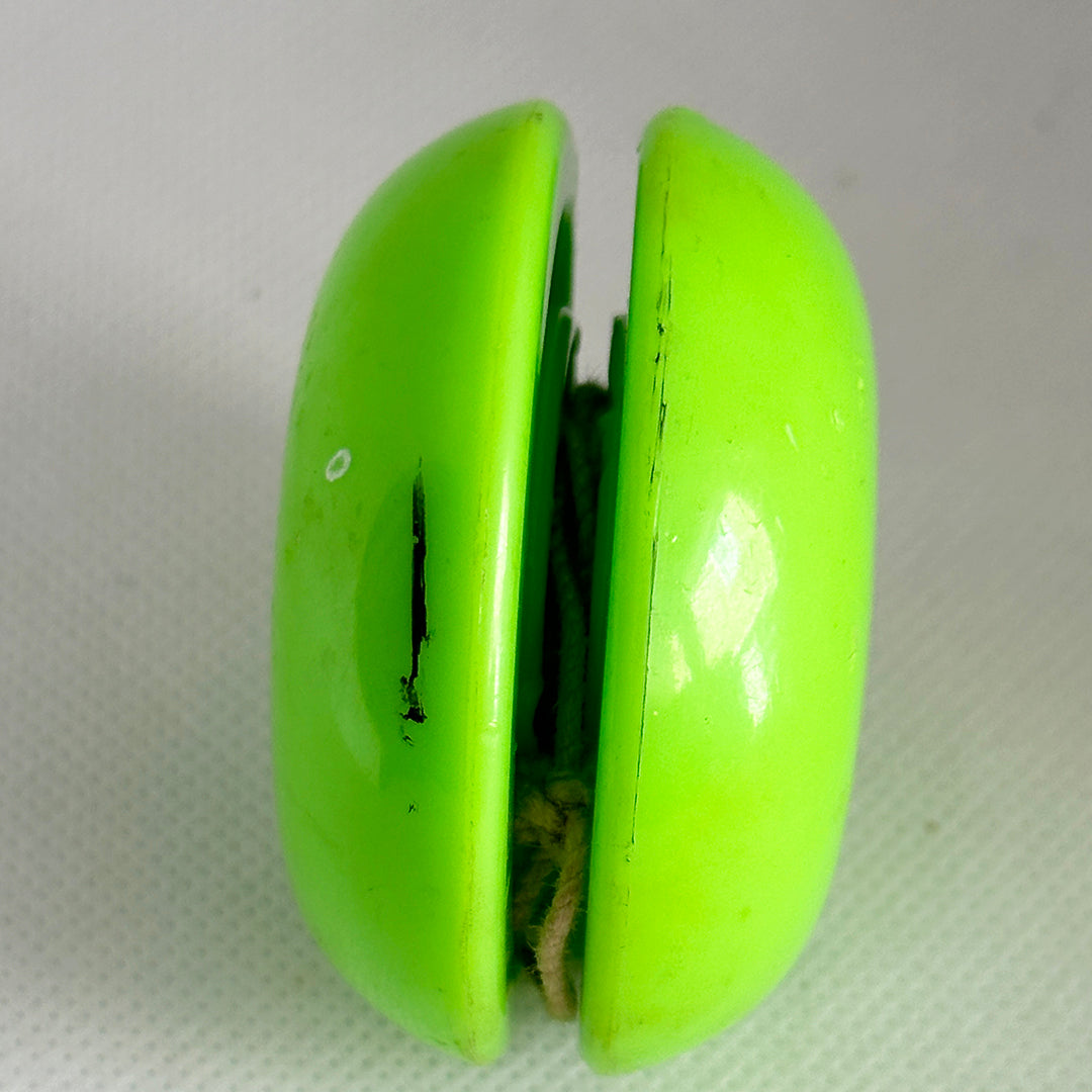 Vintage Duncan Green Neo Plastic Yo-Yos - Made in USA 90s Good